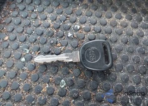 2005 Chevrolet Silverado 1500 Z71 z USA, uszkodzony, nr VIN 1GCEK19B45E228801